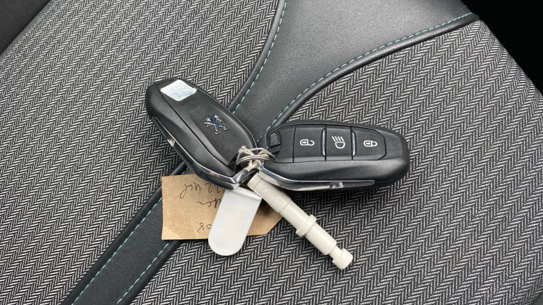 Peugeot 5008 1.2 PureTech Allure Premium+ 5dr Petrol Estate